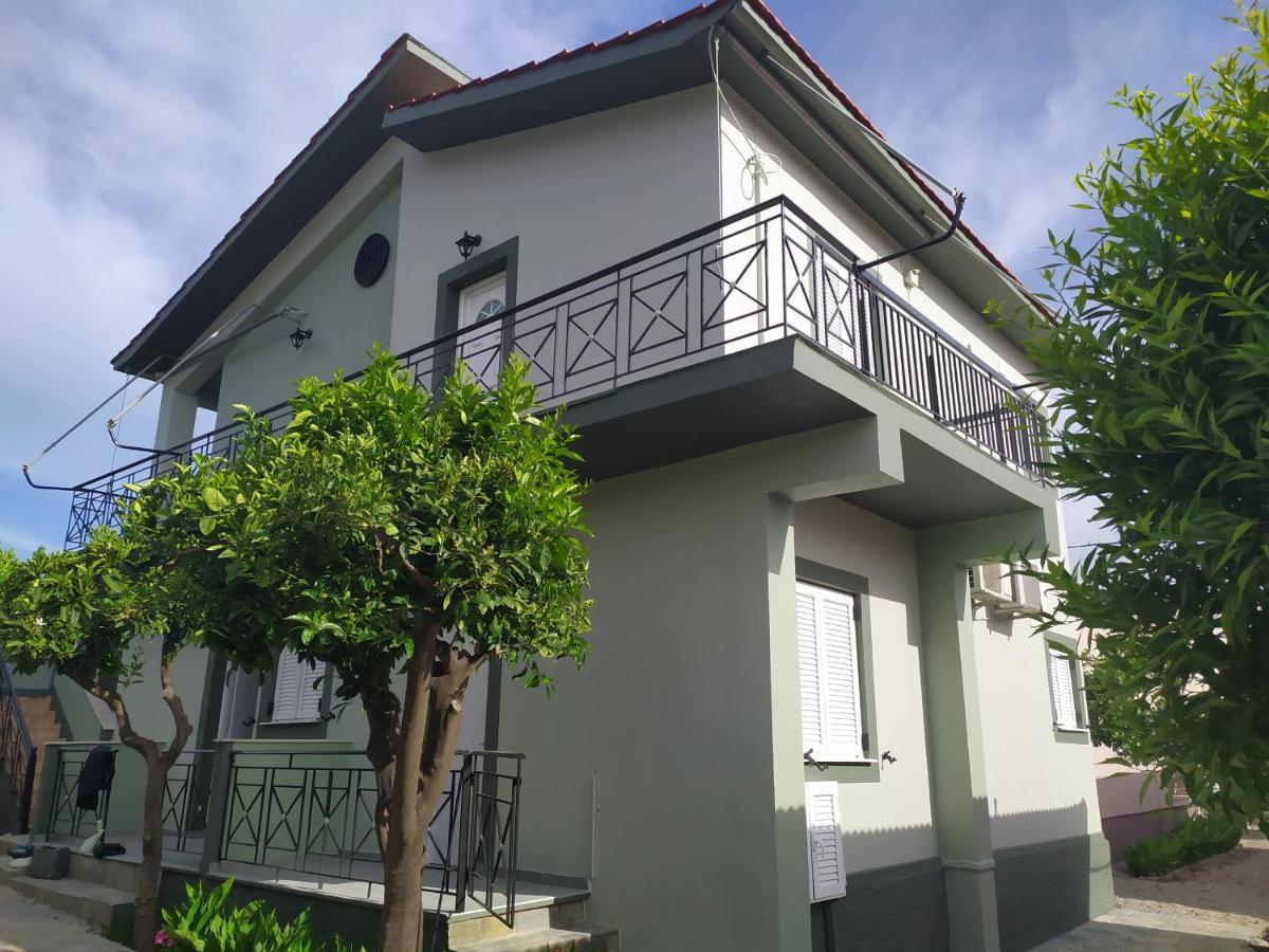 Nymphes Apartments เซเลียนิติกา ภายนอก รูปภาพ