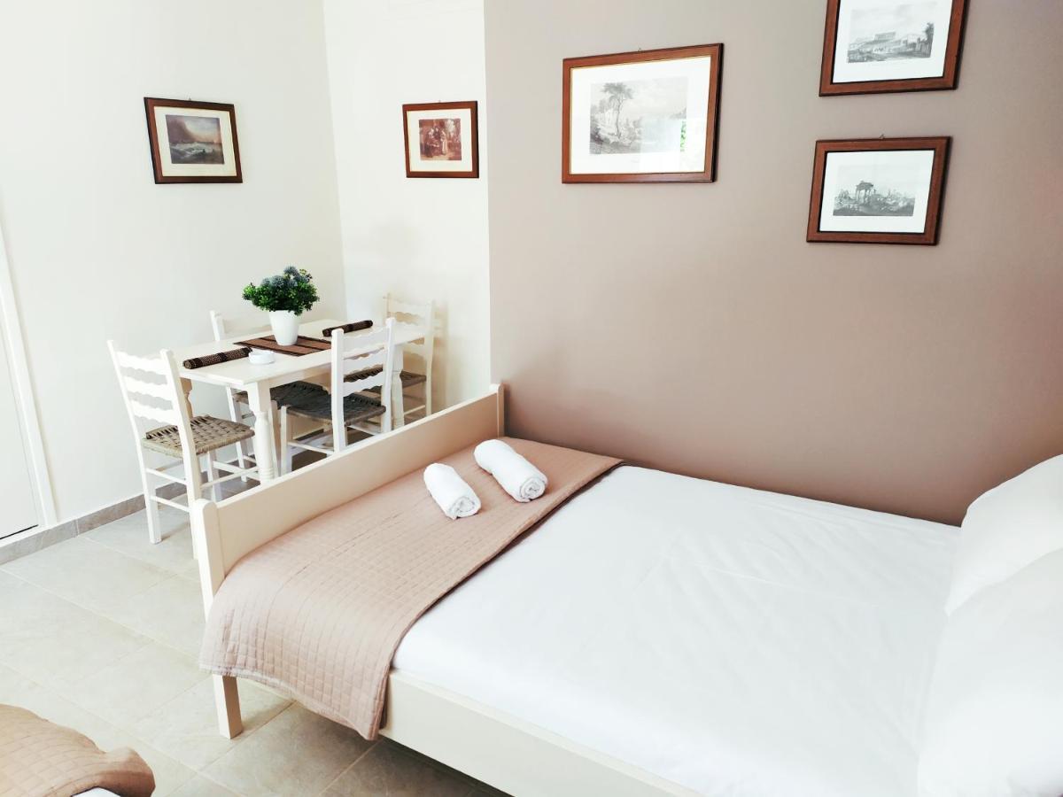 Nymphes Apartments เซเลียนิติกา ภายนอก รูปภาพ
